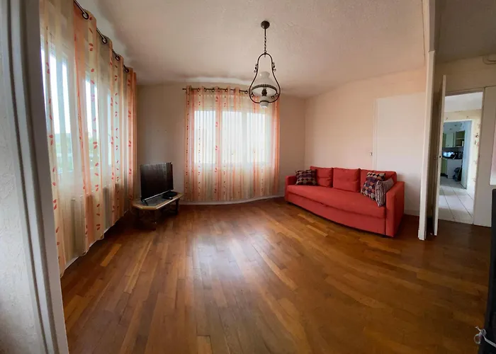 Hébergement de vacances Maison De Famille *